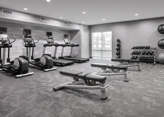 Fairfield Inn & Suites By Marriott Tulsa Central